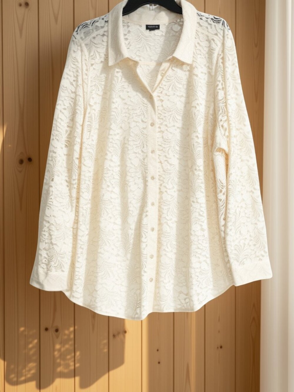 Torrid (Size 4) Plus Size Lace Long Sleeve Blouse - 4X